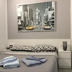 Casa Ninou アパート ドマーゾ